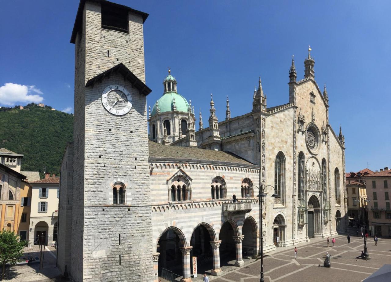 Ancient Courtyard Bonanomi In Como Historic Centre Eksteriør billede